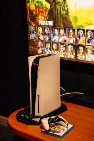 Зона PlayStation 5 в компьютерном клубе RedX Красноярск