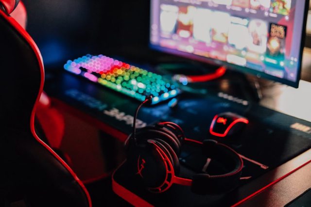 Игровая периферия HyperX в компьютерном клубе RedX Красноярск